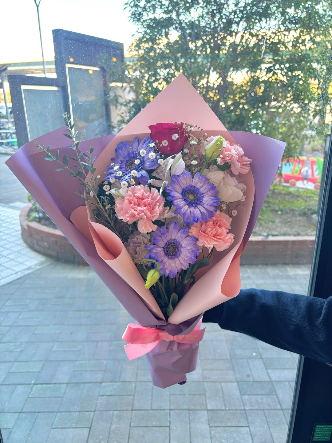 生花】カラードおまかせ花束（ブーケ）S ＜ラベンダー系＞ – karendo