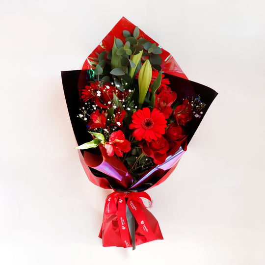 【生花】カラードおまかせ花束（ブーケ）M　＜レッド系＞