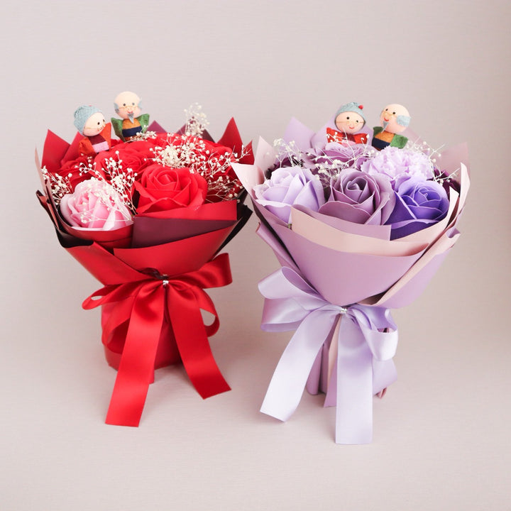 花束を持つ可愛い男の子　イタリア製人形 ￼と￼淡路屋のトワイライトエクスプレス￼ トワイライト・クリア（全2種） – karendo online shop 花束を持つ