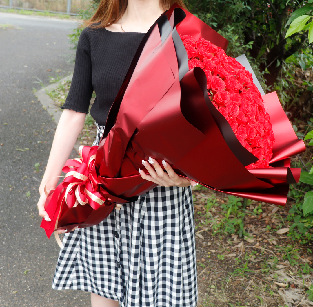 プリザーブドフラワー】赤バラ108本の花束 – karendo online shop