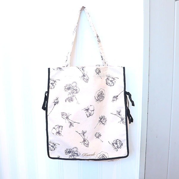 白黒フラワーパターン トートバッグ