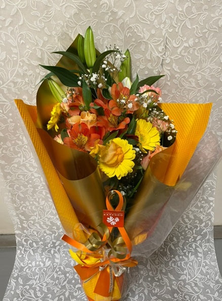 【生花】カラードおまかせ花束（ブーケ）M　＜オレンジ系＞